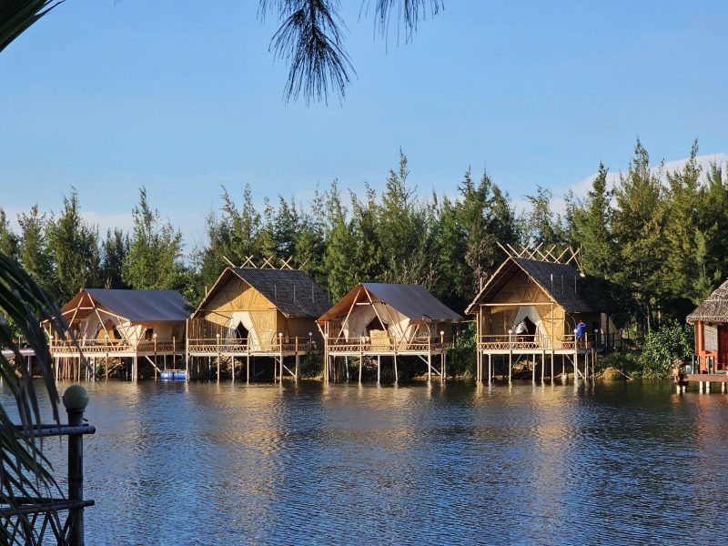 Lều Safari Lake View