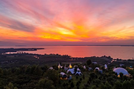 Top 5 Glamping Hồ Trị An Gần Sài Gòn – Chill & View Đẹp